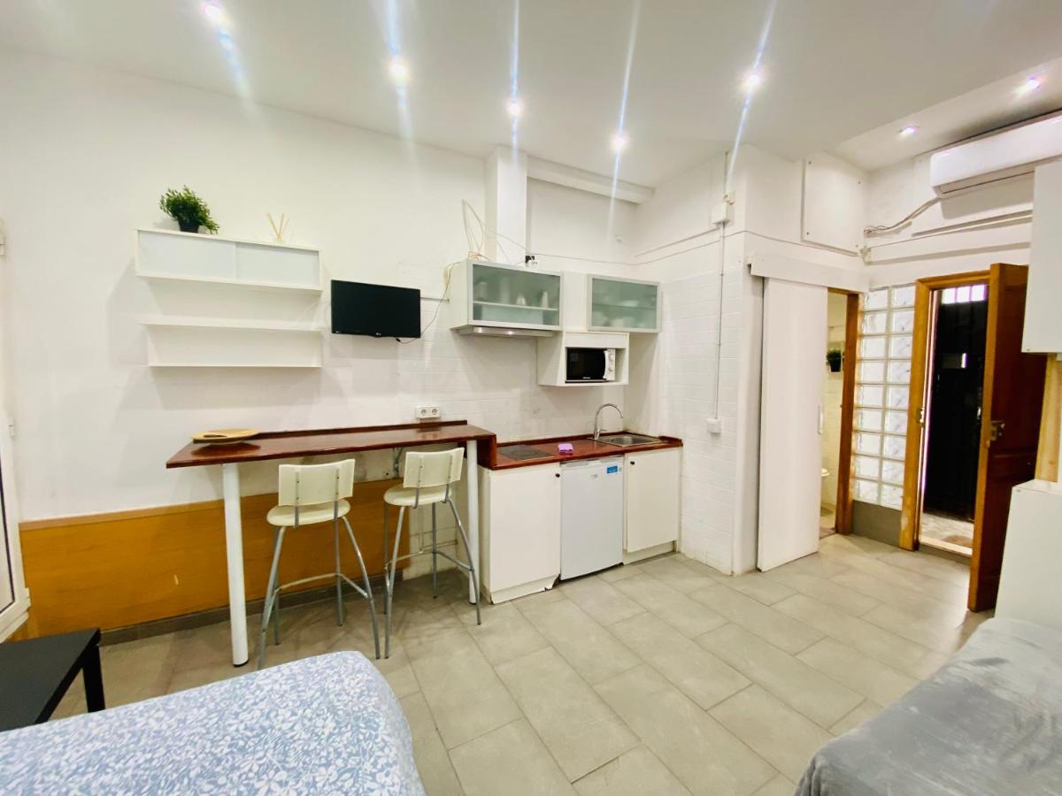 025 Caterina Look Izquierda Apartment บาร์เซโลนา ภายนอก รูปภาพ
